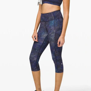 Lululemon Fast and Free High-Rise Crop II Non-Reflective Nulux. Size 4